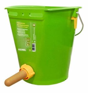 Hygienic drinking bucket with collapsible valve