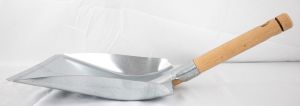 Dustpan galvanized, with wooden handle