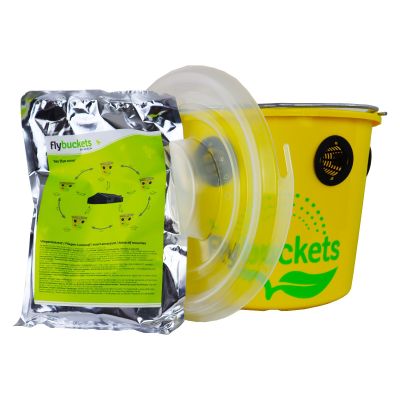 Flybuckets fly trap + attractant - fly protection for horse pastures