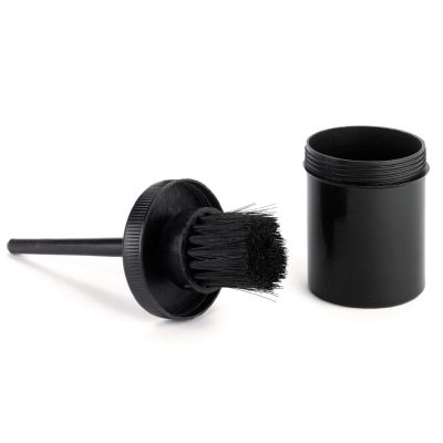 Hoof oil brush